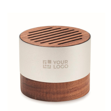 Draadloze speaker van gerecycled aluminium met walnoothoutdetails