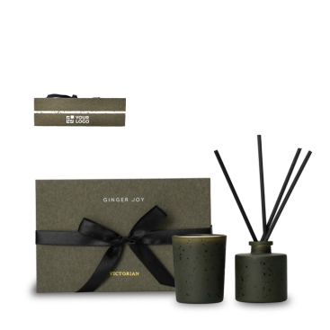 Geschenkset met kaars en diffuser met gembergeur Victorian met jouw bedrukking