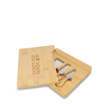 Set in personaliseerbare bamboe doos met kaas- en wijnaccessoires