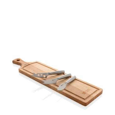 Kaasset met houten snijplank en messen Boska