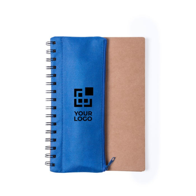 Notitieboekje met etui en schrijfaccessoires weergave met jouw bedrukking
