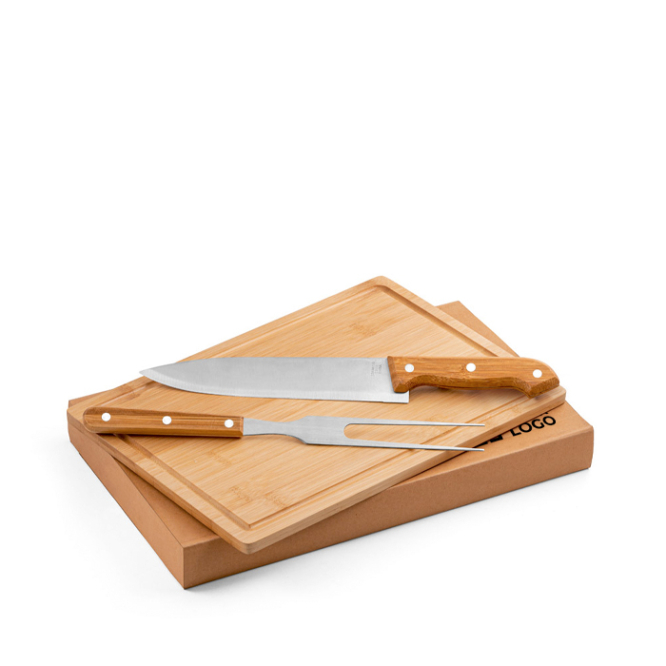 BBQ-gereedschapset met logo met bamboe plank en 2 accessoires
