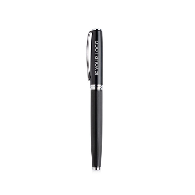 Elegante metalen rollerpen met geribbeld lichaam, zwarte inkt met jouw bedrukking