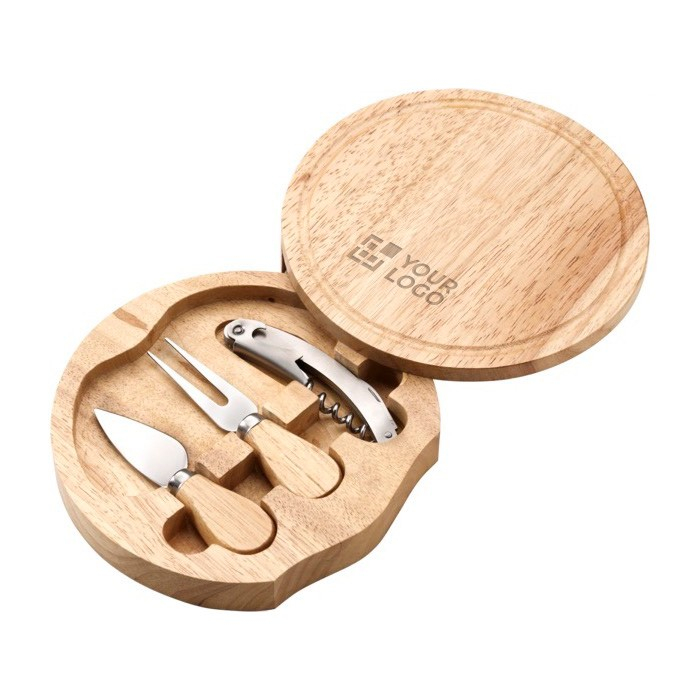 Kaassnijset met houten plank in ronde koffer